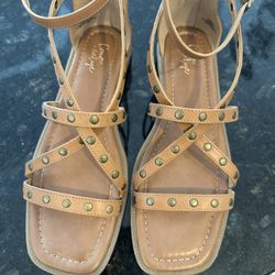 Crown Vintage Brown Sandals 