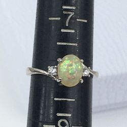 PRETTY WOMENS RING SIZE 8 NEW CONDITION RING FOR WOMEN ✨HIGH QUALITY   