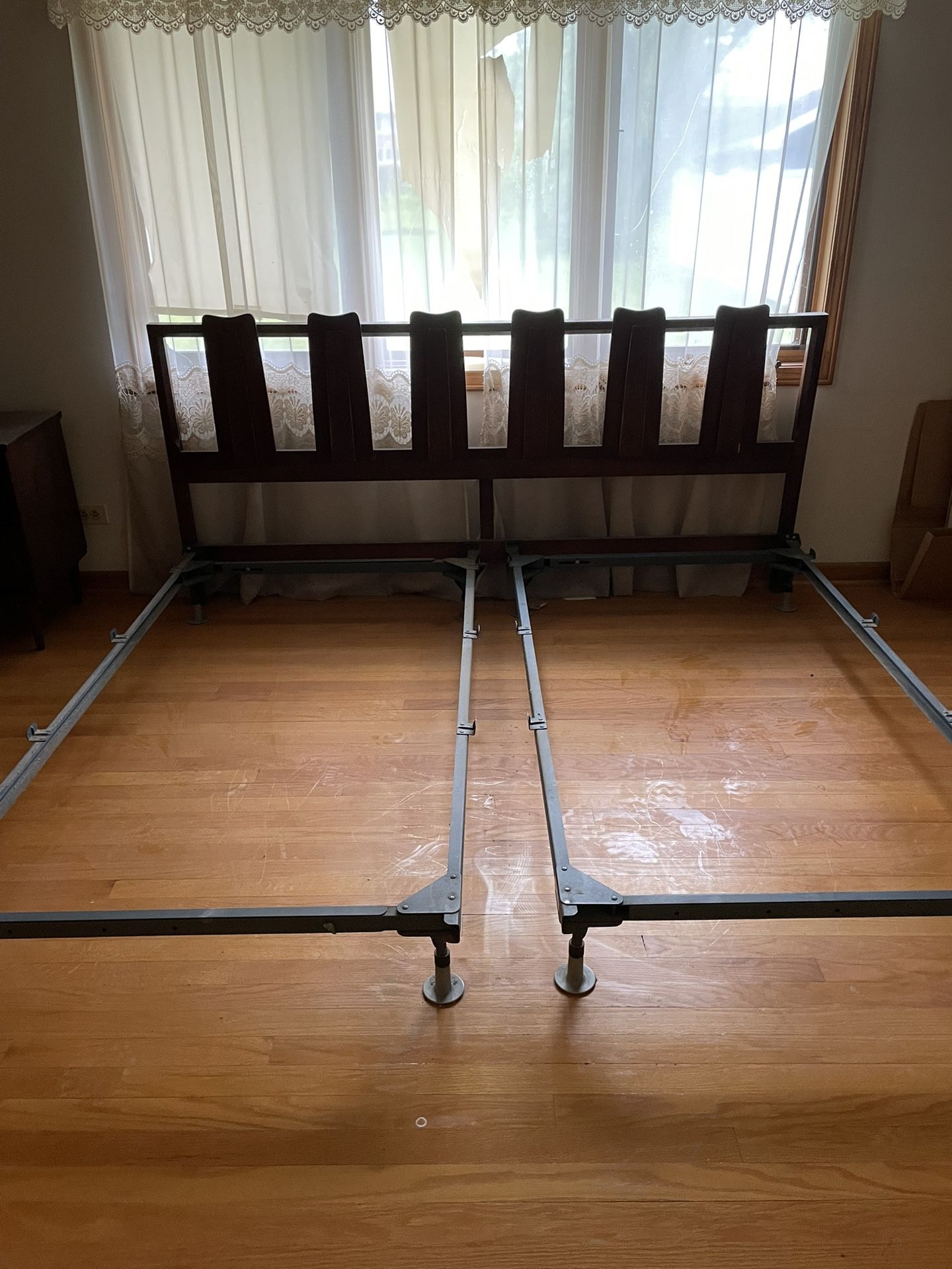 Vintage MCM Kroehler Bedroom Set