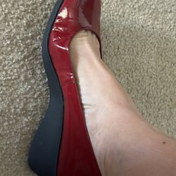 New Ladies Red Patent Leather Shoes 8.5
