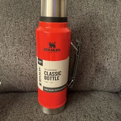 ULINE Stanley The Legendary Classic Bottle 1.5QT/1.4L