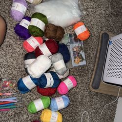 Crochet / Amigurumi Supplies Bundle – Yarn, Hooks, Safety Eyes & Storage