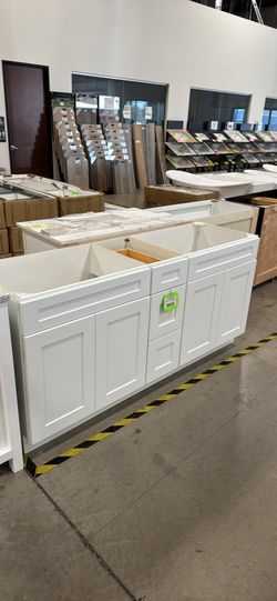 72” White Shaker Solid Wood Bathroom Vanity Cabinet 