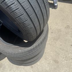 235 45 17