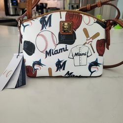 Dooney & Bourke MLB Miami Marlins Suki Crossbody Bag NWT 178 MSRP