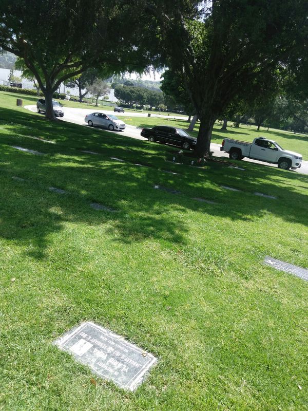 Whittier Rose Hills double cemetery plots. for Sale in Norwalk, CA