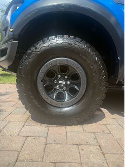 4 BF Goodrich tires 35 inch