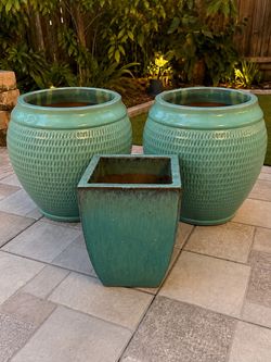 Ceramic planter set