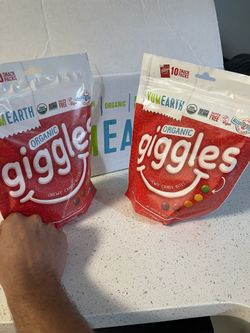 Giggles Organic Candy Yum Earth Chewy Pops