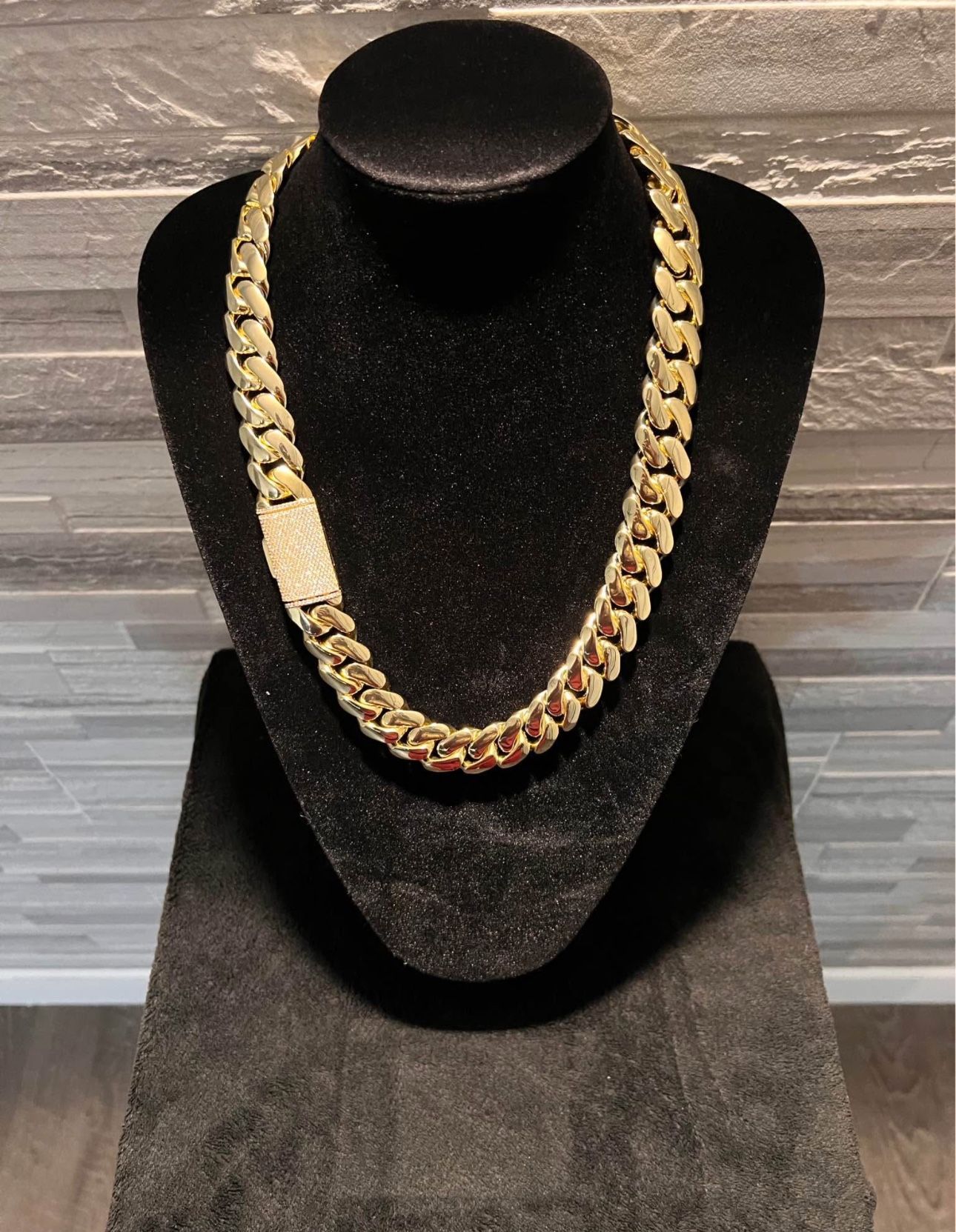 14k Miami Gold Cuban Link chain 