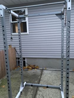 Squat Rack With Pull Up Bar