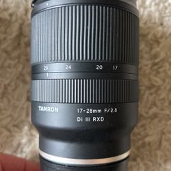 Tamron 17-28mm Di III RXD