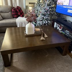 Ashley Furniture Coffee Table 