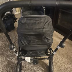 Munchkin Breeze Lightweight Folding Stroller Wagon