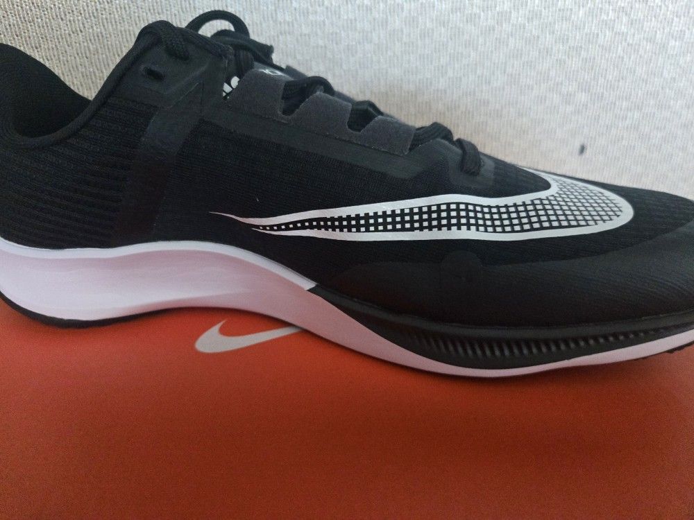 Nike Air Zoom Rival Fly 3
