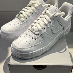 NIKE AIR FORCE 1 LOW ‘07 “TRIPLE WHITE”