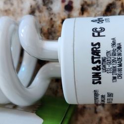 GU24 Style Cfl Bulbs. 13w