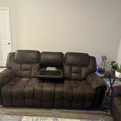 Power Reclining Sofa with Power Headrests – Like New (NFM)