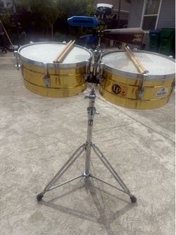 Vendo estos timbale color oro