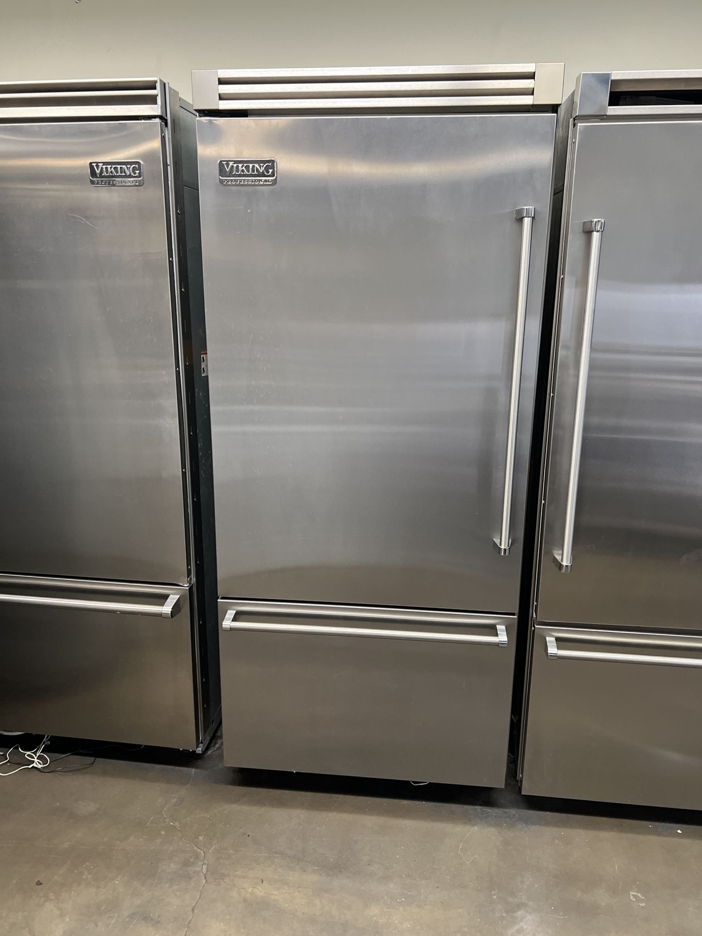 Viking 36”Wide Built In Stainless Steel Bottom Freezer Refrigerator