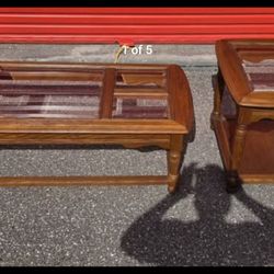 Beautiful Coffee Table With Matching Stand
