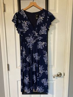 Jessica Howard  Navy Floral Dress, size 4
