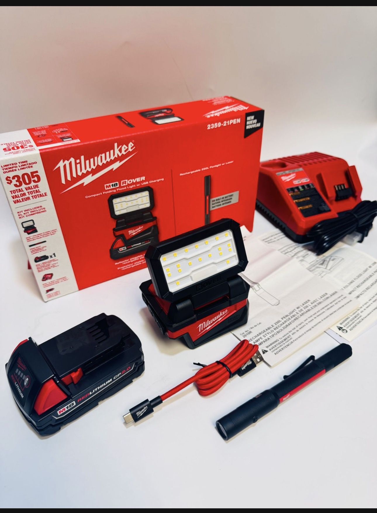 π Milwaukee M18 Flood Light with Penlight w/ Laser Kit