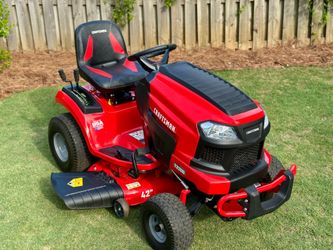 Craftsman T2200, 42 in 19.5 HP Riding Lawn Mower - 20 Hours.