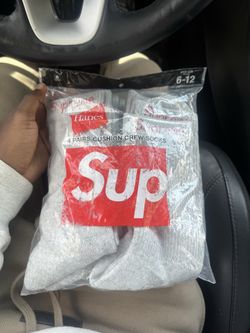 Supreme Socks Grey