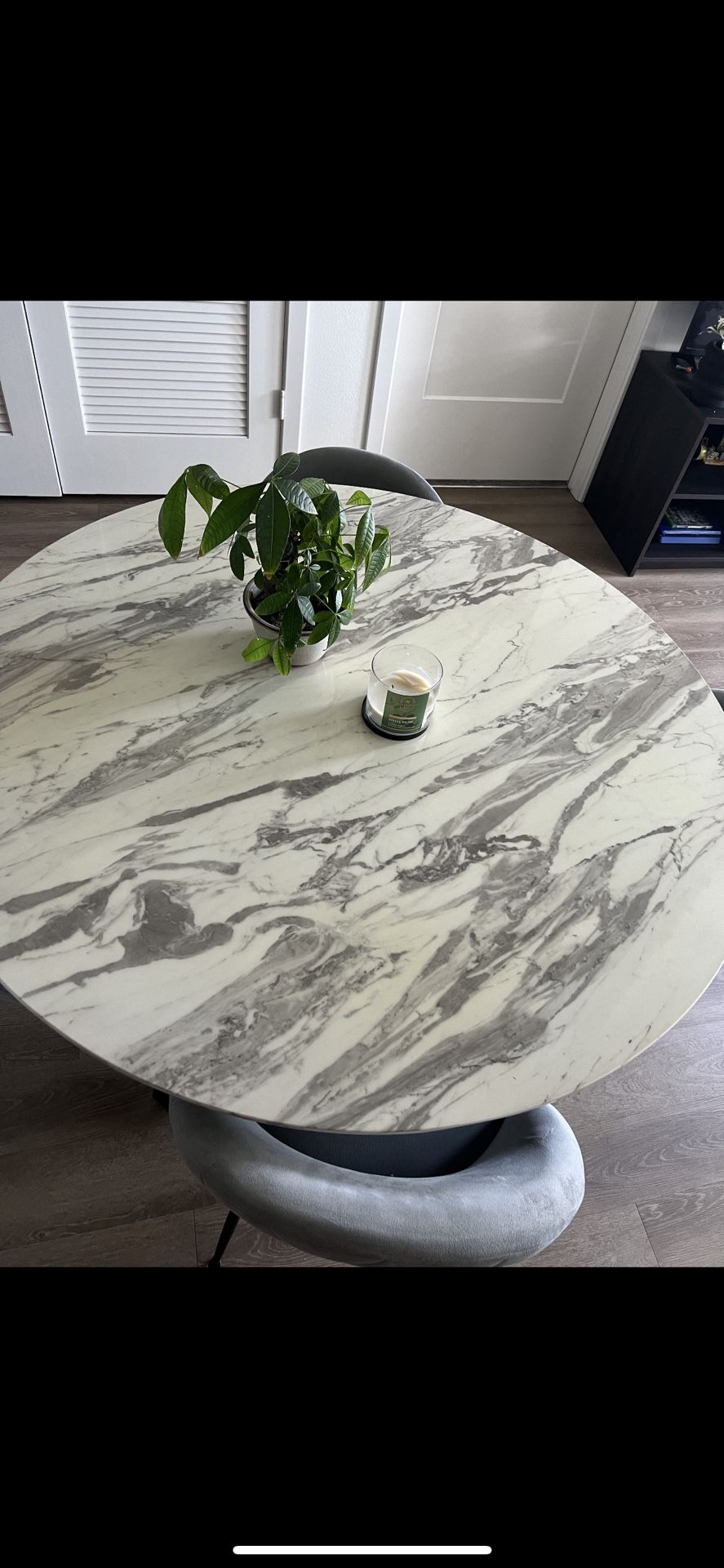 Marble Table Set With 4 Chair