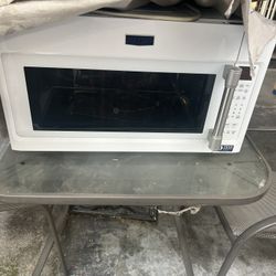 Microwave Oven