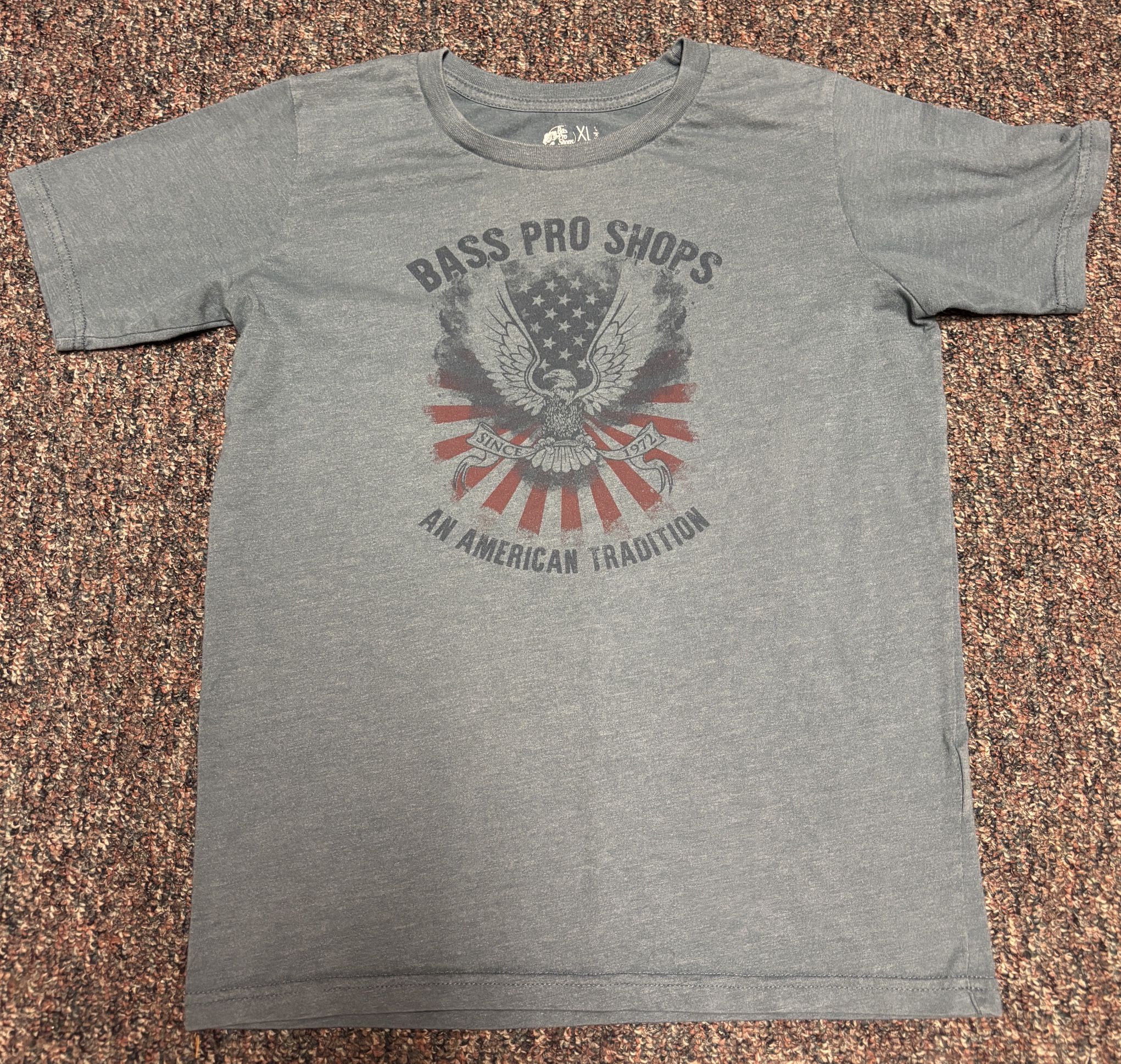 Bass Pro Shops Eagle Blue Graphic Tee Women's Small