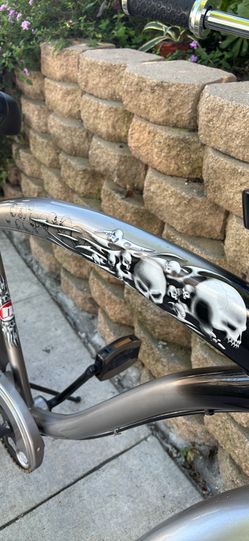 NIRVE  SKULLS 3 SPEED 24”FATASS TIRES LIKE (NEW) Ready To Enjoy