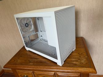White mATX Compact Gaming PC Case USB-C Tempered Glass