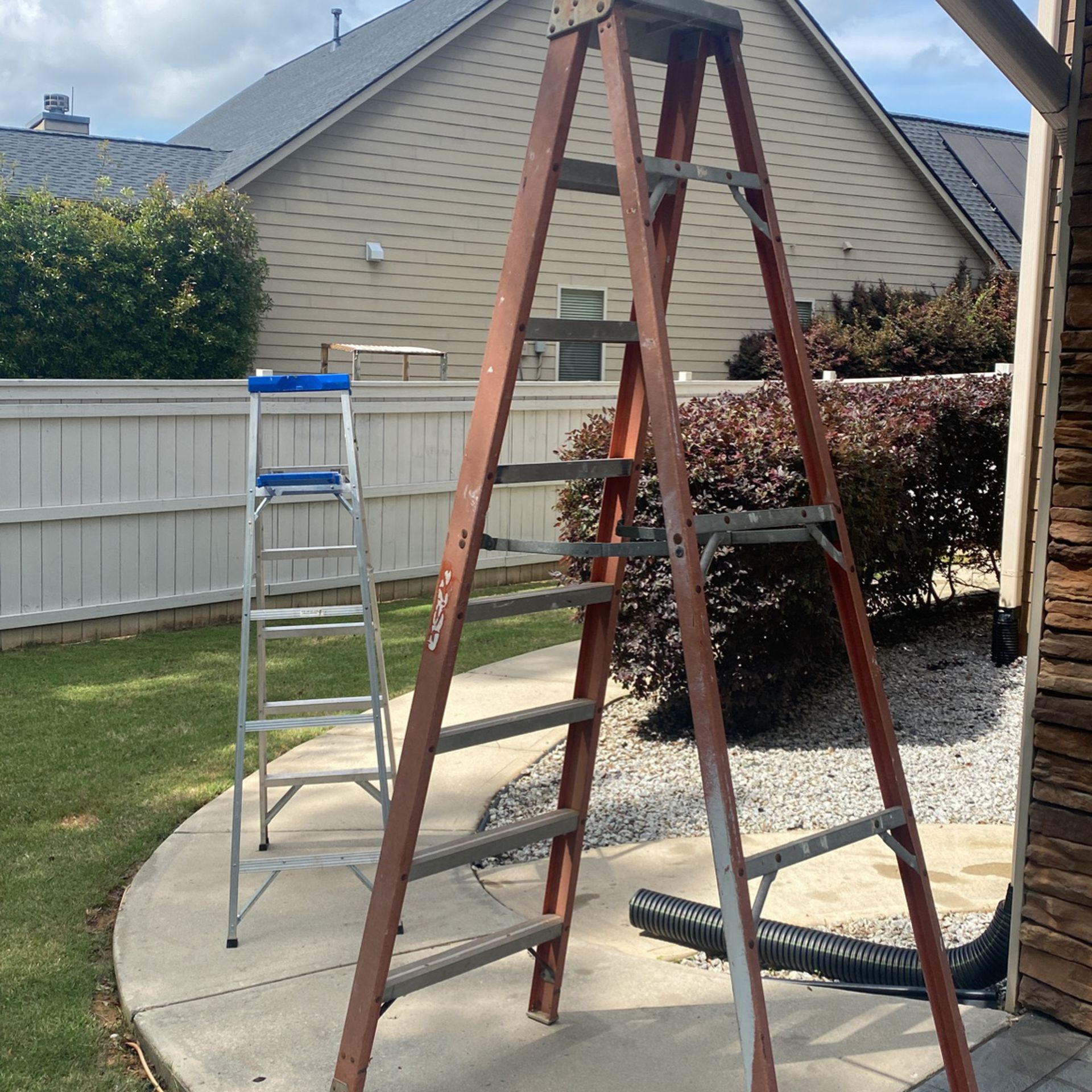 8 ft And 6ft Ladders