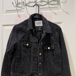 Women’s Denim jacket Size S