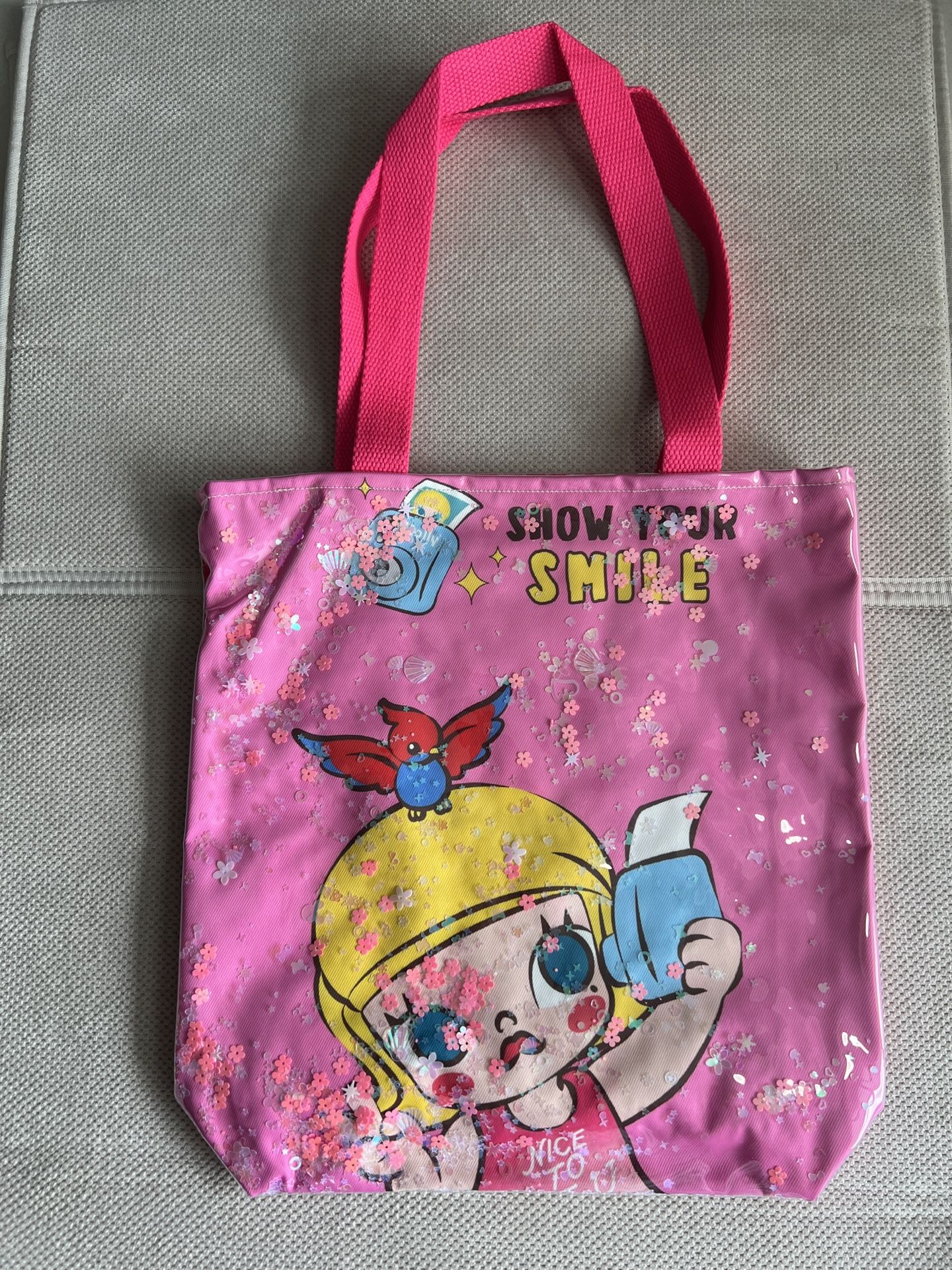 Molly vinyl tote