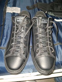 Snoop Dogg Anti-slip SKEchers size 11, NEW