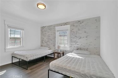 Full Size Bed Metal Frame and Matress