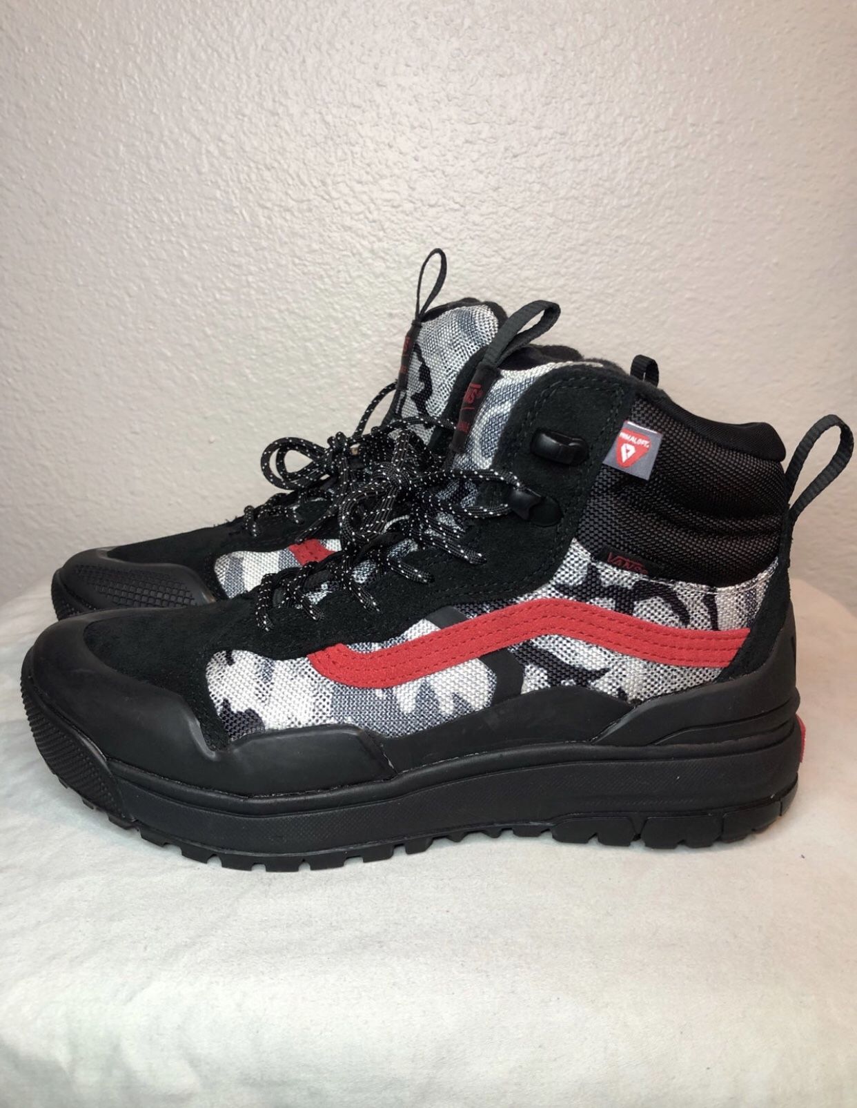 NEW Vans Sk8-Hi MTE 2.0 DX Black Red Arctic Tread Hiking Boots Men Size 8