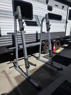 TuffStuff Squat Rack / Bench Press Rack with Safety Arms