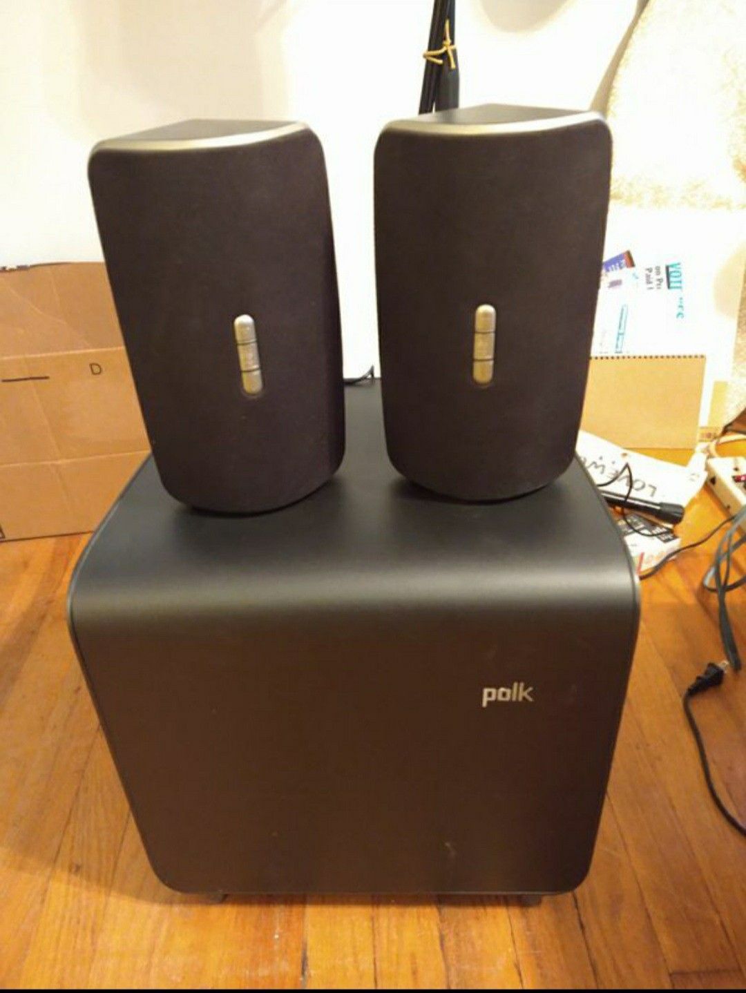 Polk Audio omni S2 and SB1 subwoofer like new