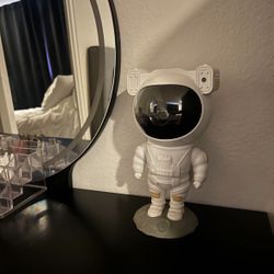 astronaut galaxy projector