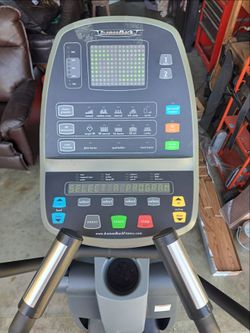 DIAMONDBACK 1250 Ef ELLIPTICAL MACHINE