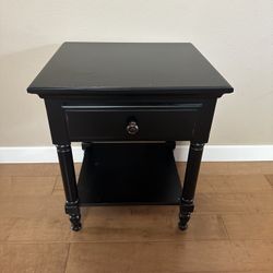 Black End Table With Drawer