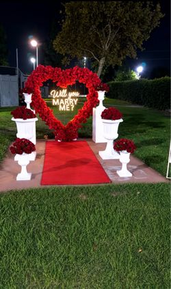 Red heart arch