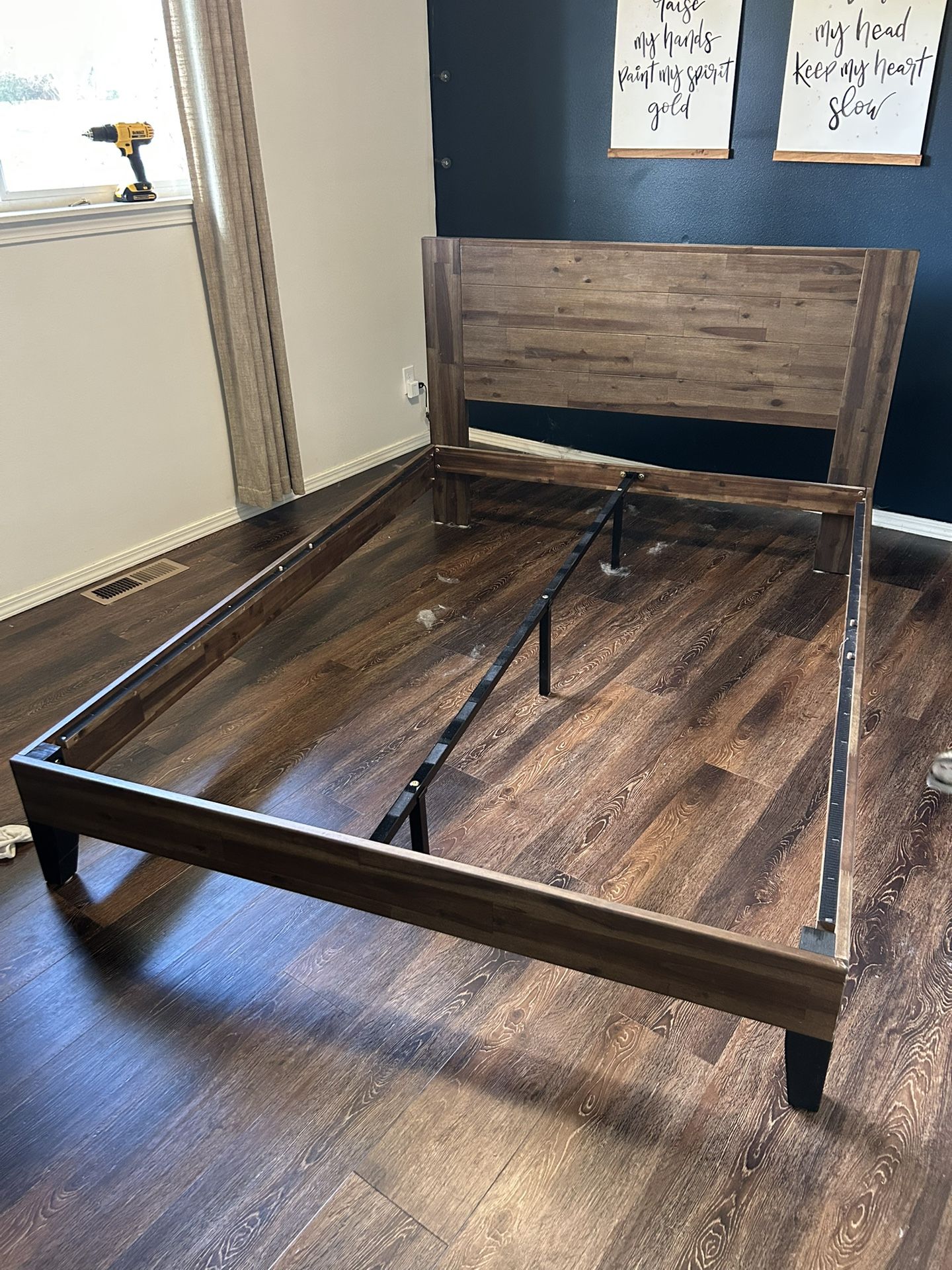 Queen Size Bed & Memory Foam Mattress
