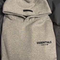 Essential hoodie 