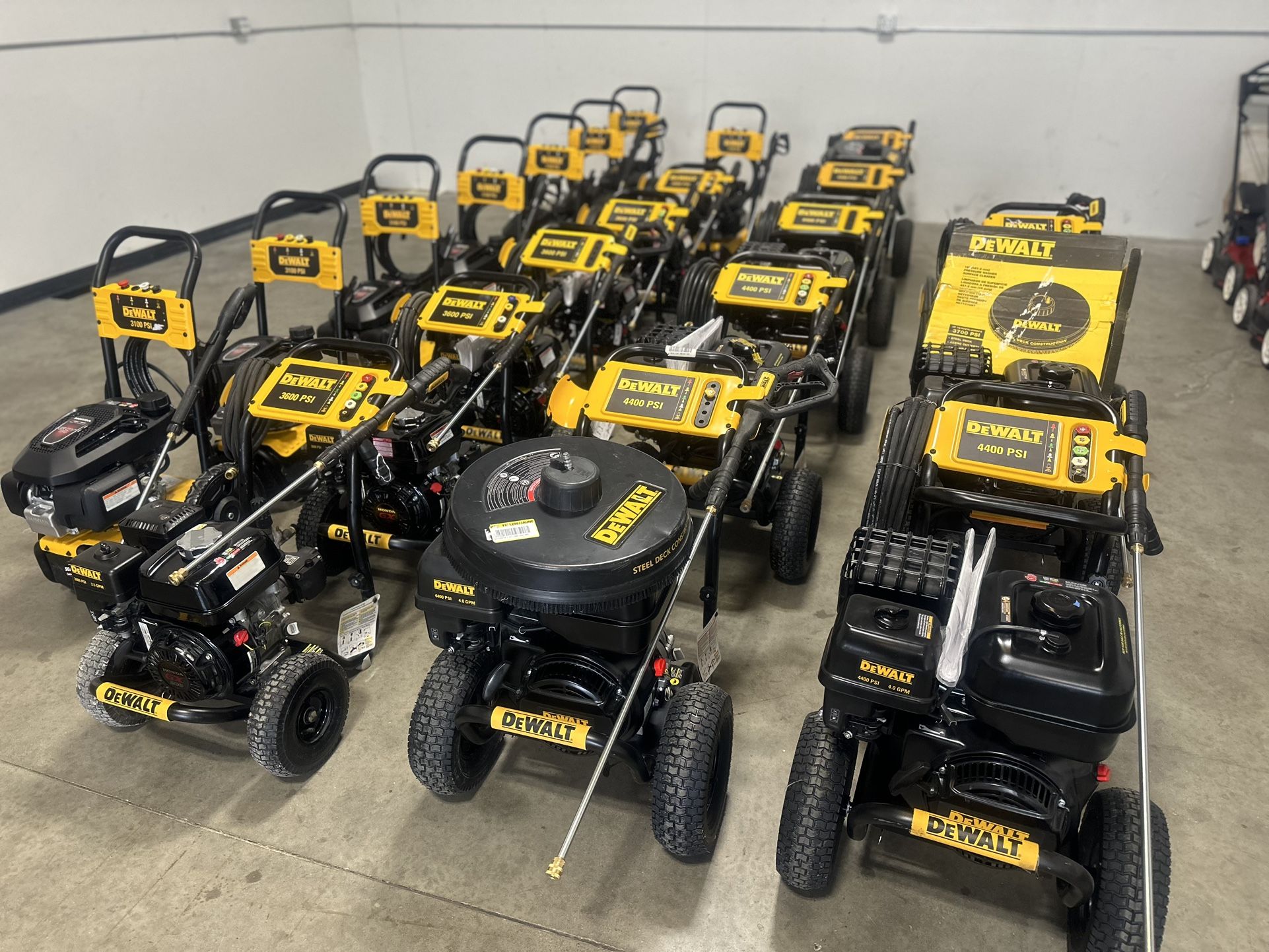 Dewalt Pressurewasher’s is different size different price