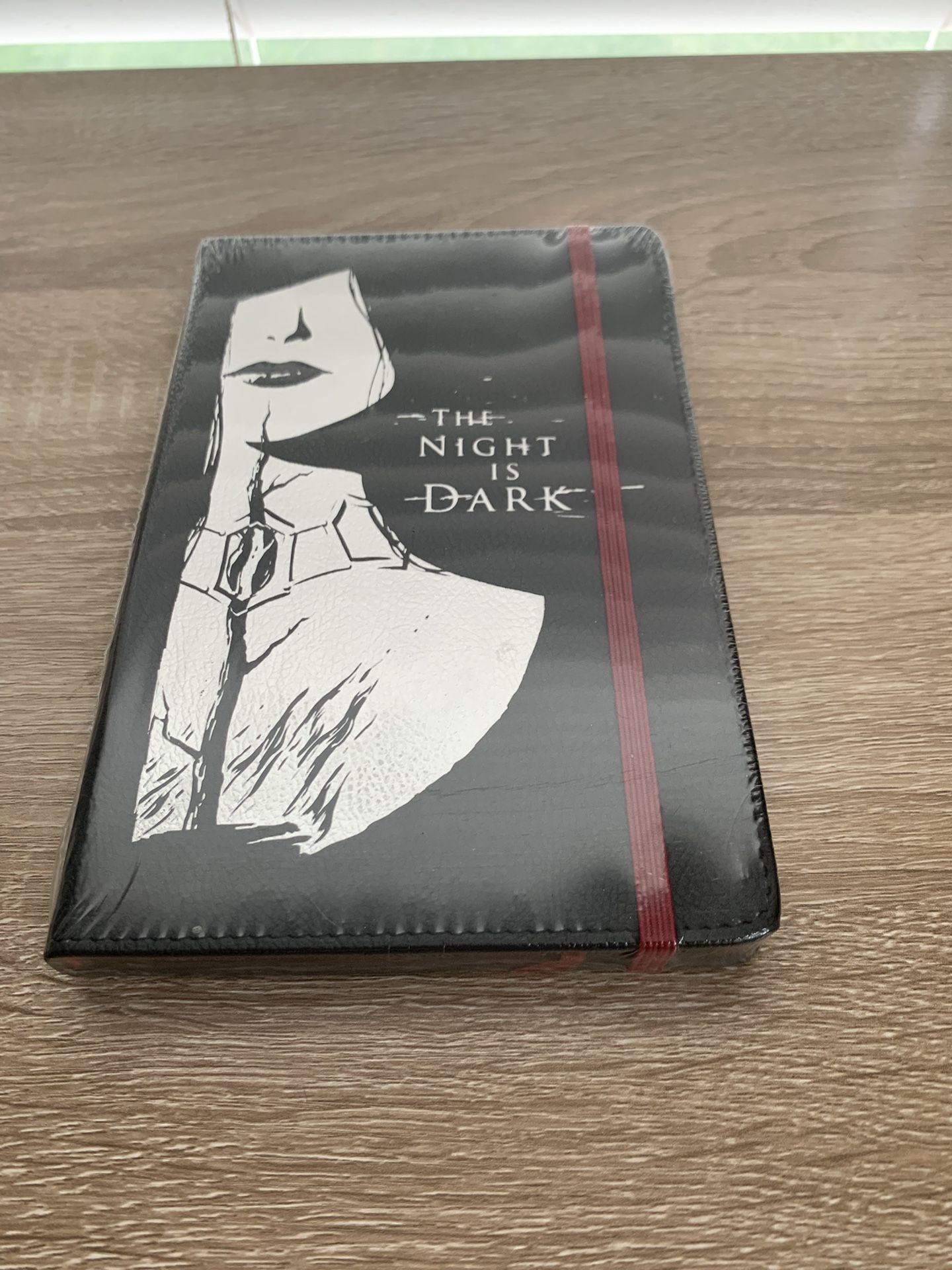 LootCrate November 2016 "The Night is Dark...and Full of Terror" Game of Thrones
